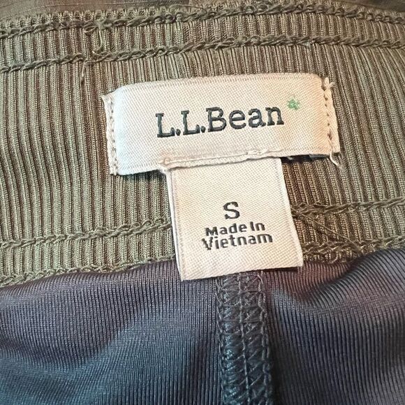 L.L.bean women vista camp skort in green - Picture 4 of 12